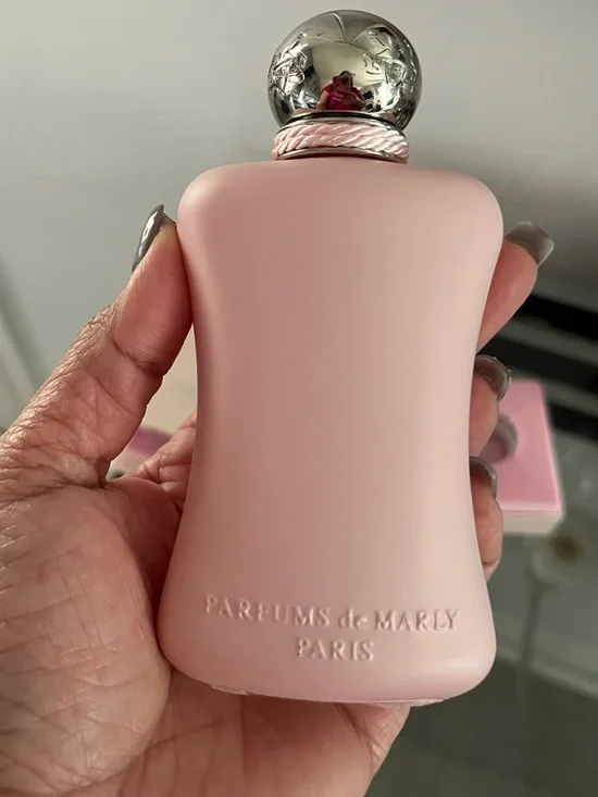 Delina Parfums de Marly - Picture 5 of 13